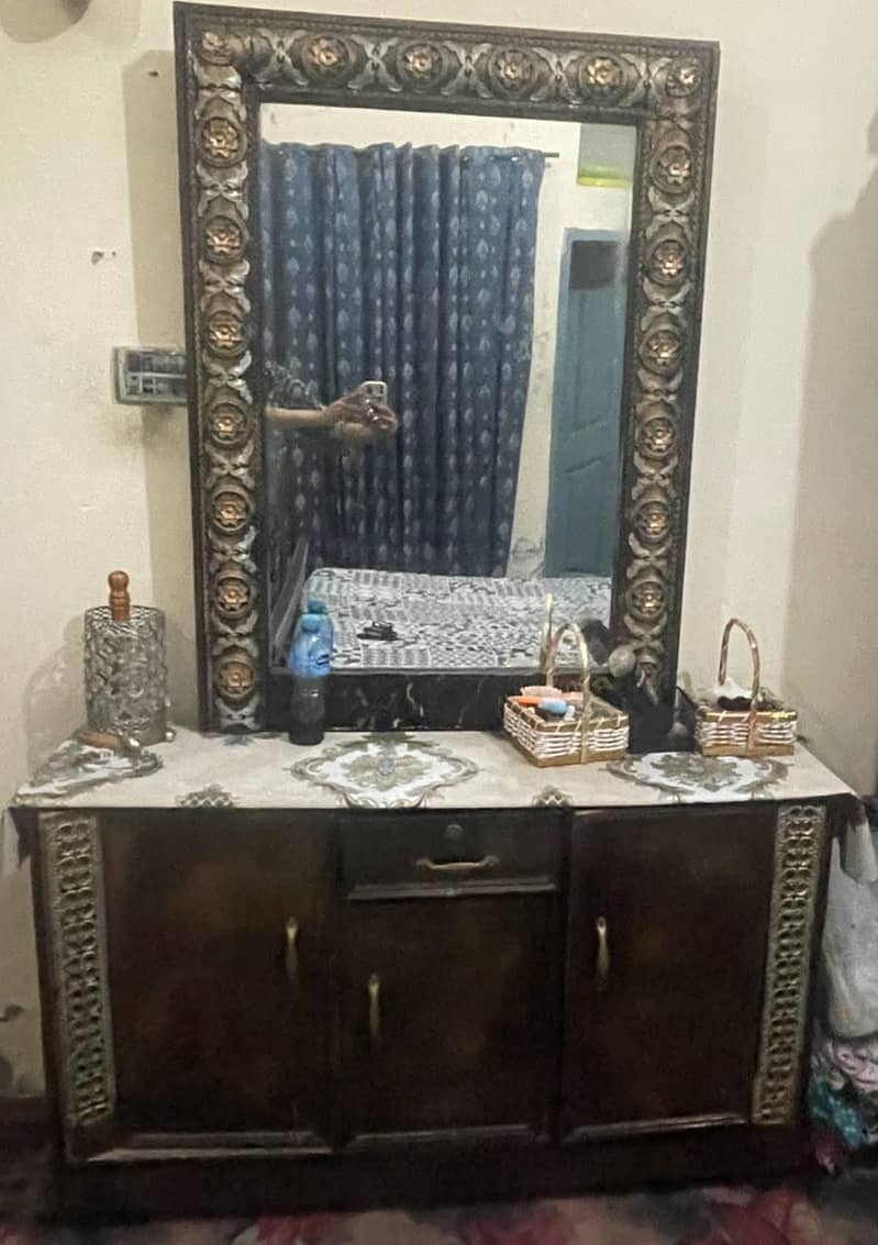 Wooden Dressing table 0