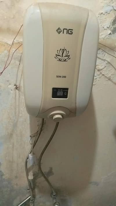 instant electric geyser