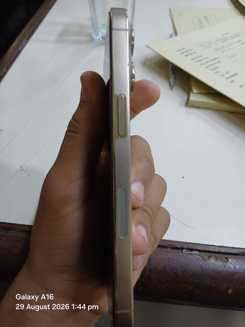 Apple iPhone 13 Pro 4