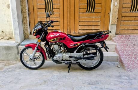 Suzuki gs 110 2023 0/3/7/0/8/4/8/2/5/0/0
