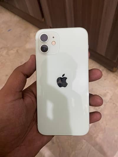 Apple iPhone 12
