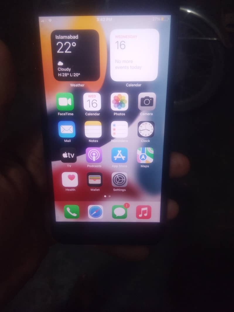 Apple iPhone 7 Plus 1