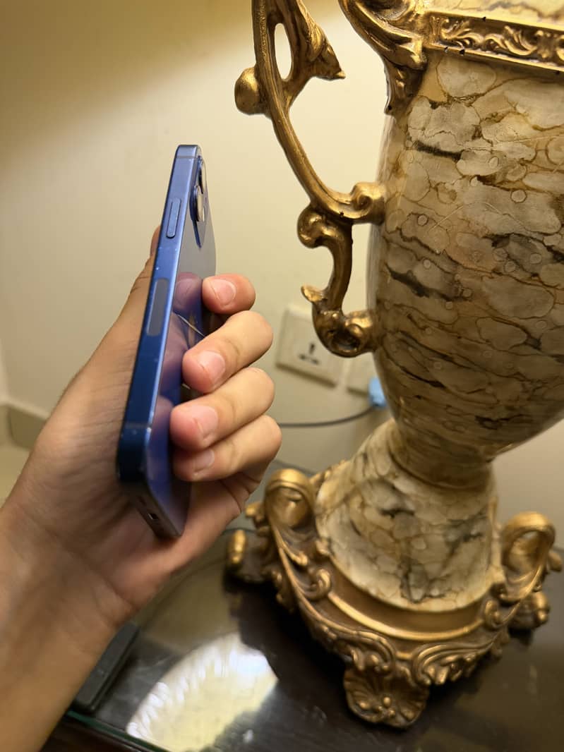 iphone 12 mini 3