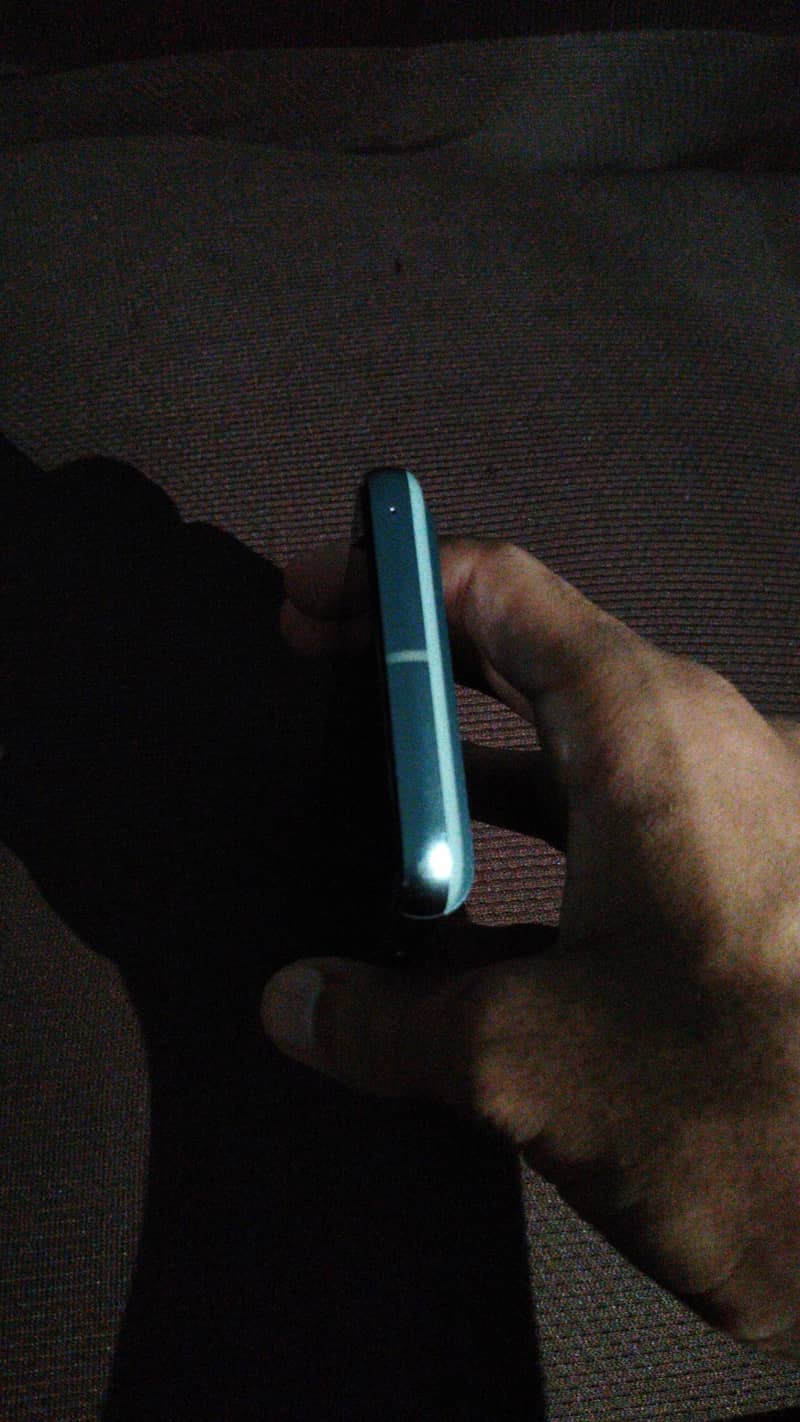 Google Pixel 8 4