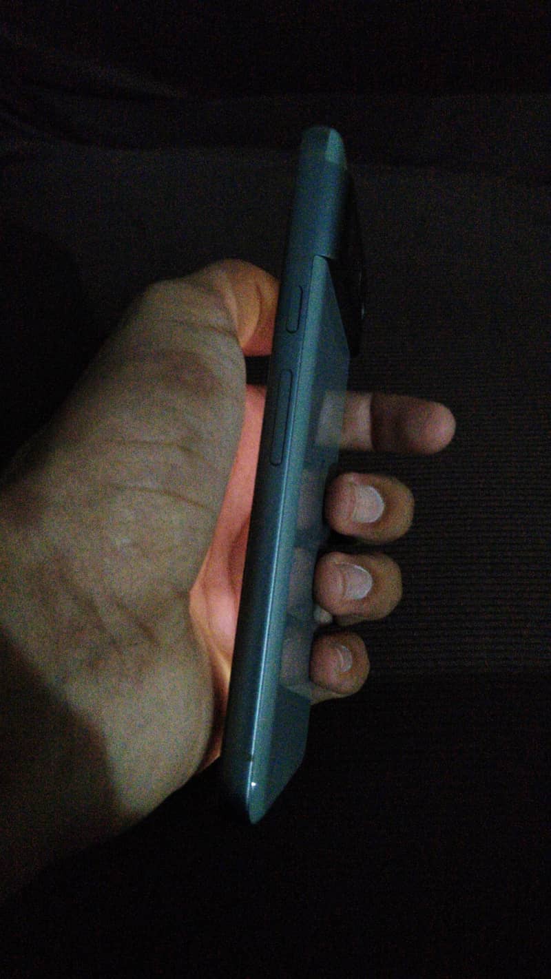 Google Pixel 8 5