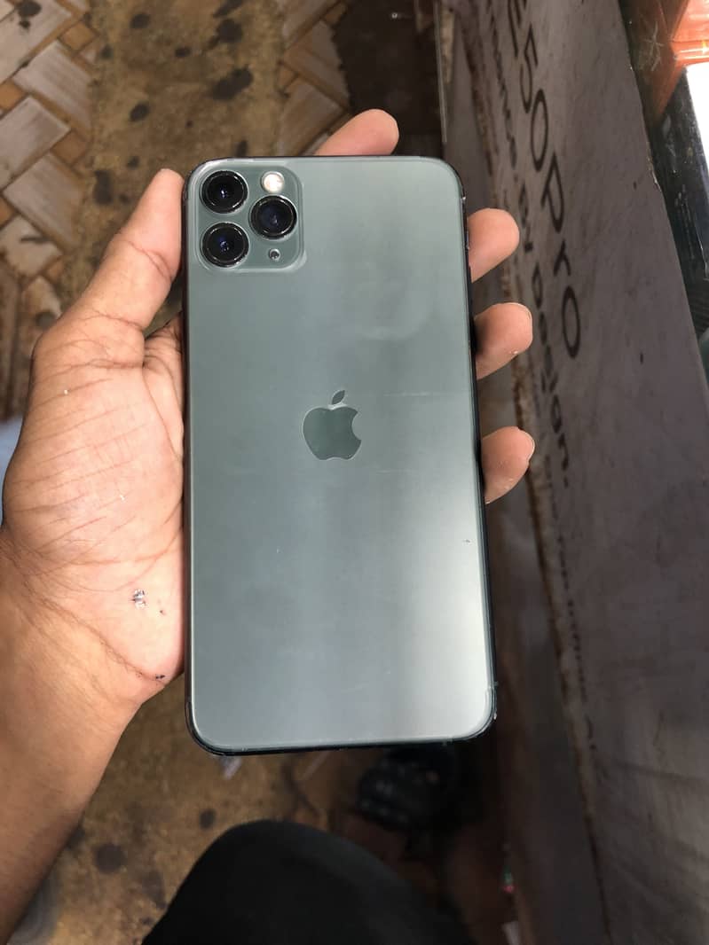 Apple iPhone 11 Pro Max 2