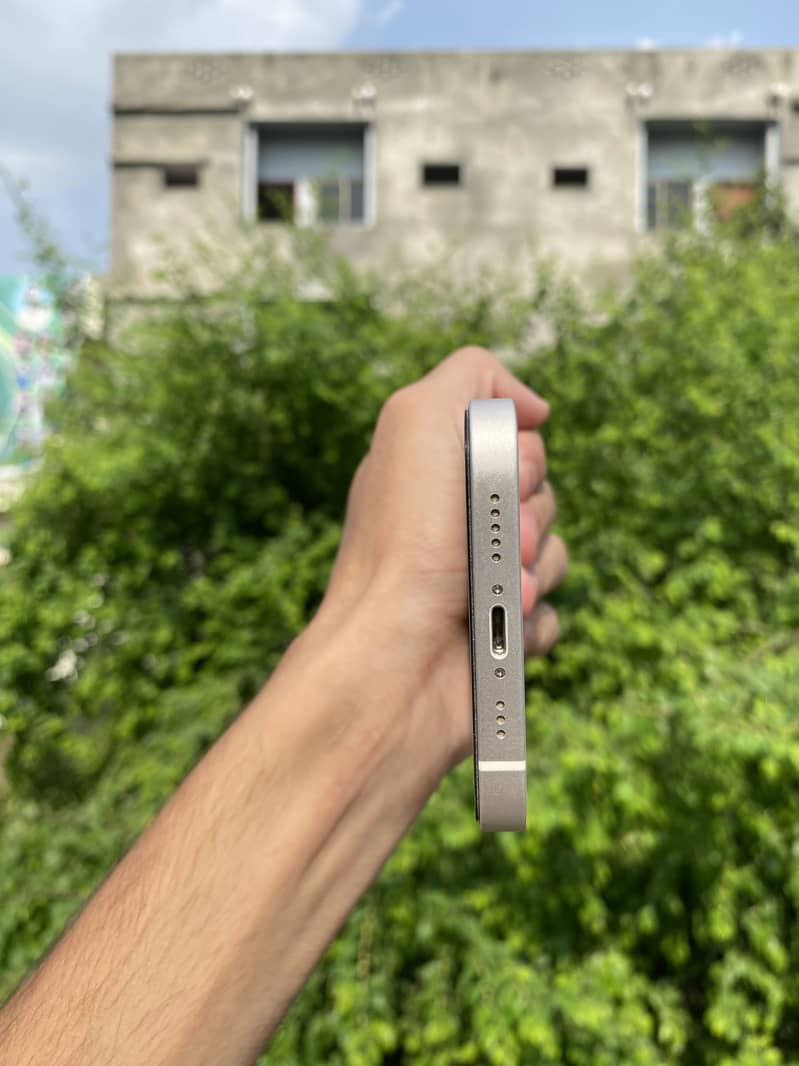 Apple iPhone 12 2