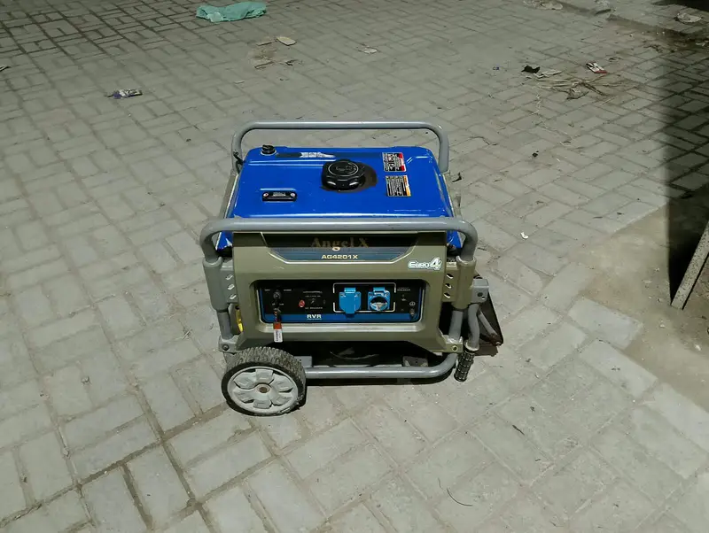 Generator — photo 2