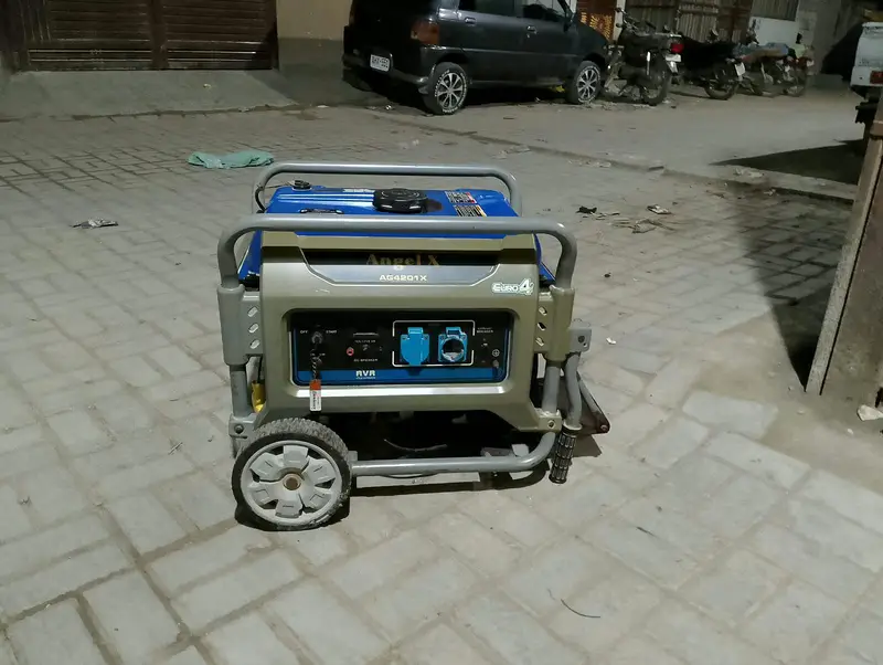 Generator — photo 3