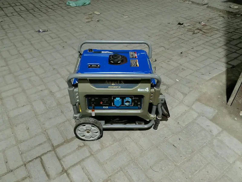 Generator — photo 6