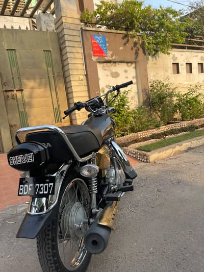 Honda CG-125 SE GOLD Edition
