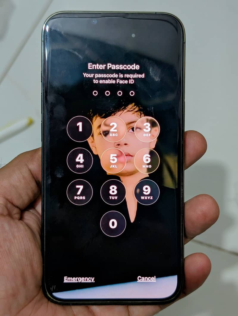 Apple iPhone 13 Pro 4