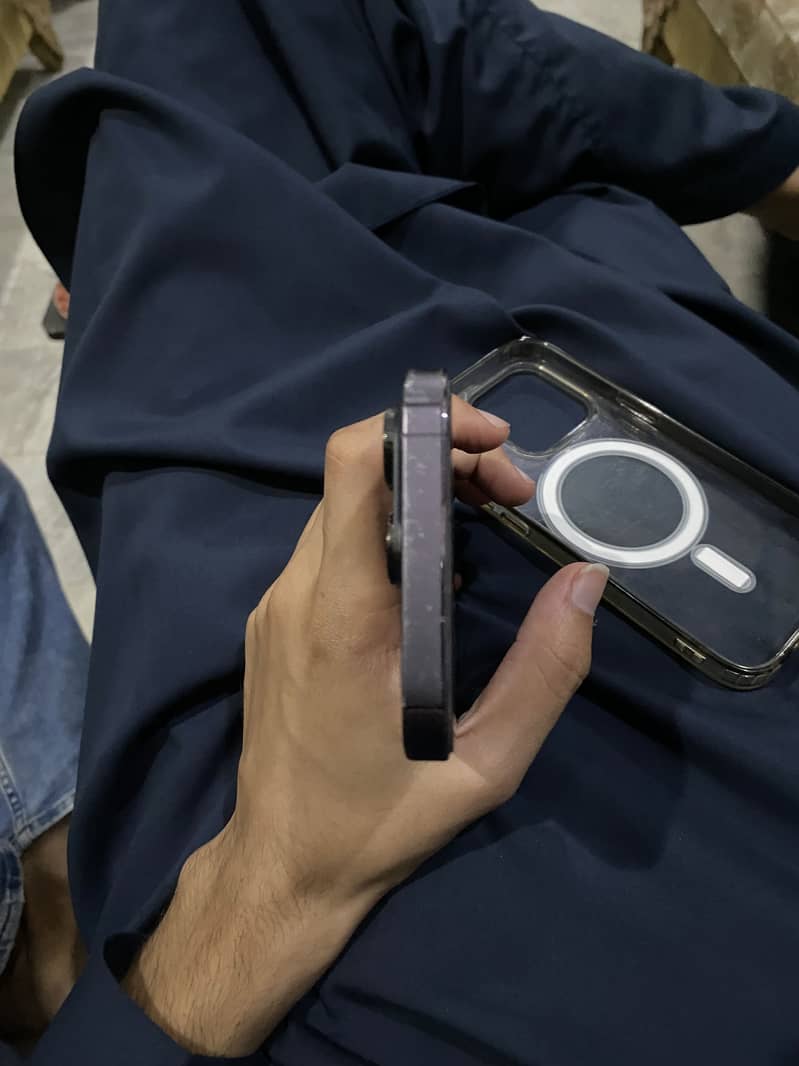 Apple iPhone 14 Pro 4