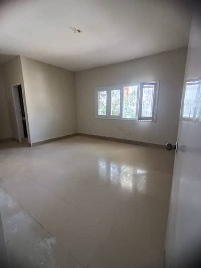 SILENT COMMERCIAL OFFICE SPACE AVAILABLE FOR RENT GULSHAN-E-IQBAL BLOCK 4A