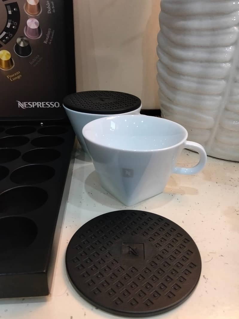 Nespresso pixie 4