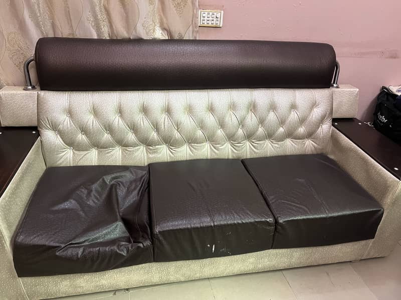 Sofa set 0