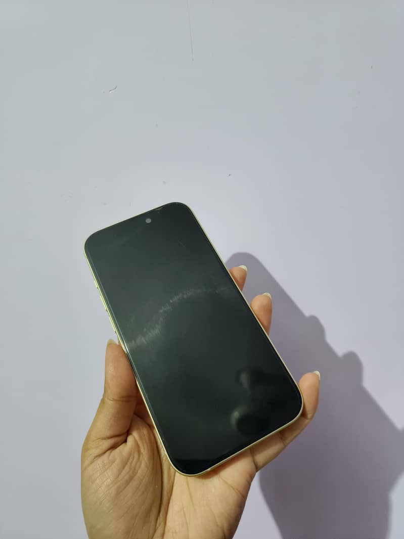 Apple iPhone 15 8
