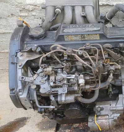 Toyota 1 N diesel engine with 5 speed gearbox