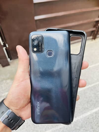 Infinix hot 11 play