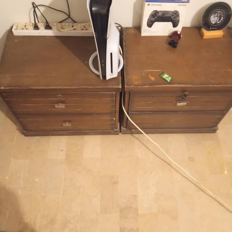 Single Bed with 2 Side Tables 1