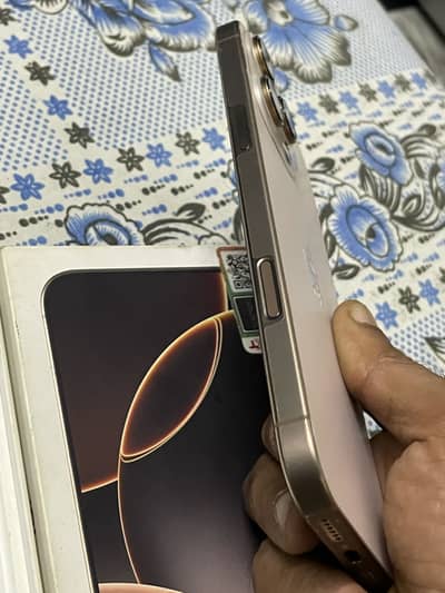 Apple iPhone 16 Pro Max