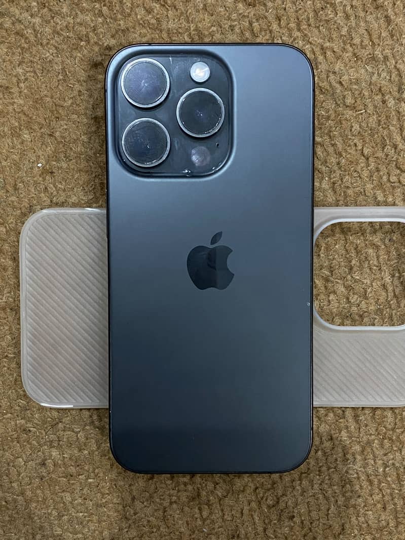 Apple iPhone 15 Pro 1