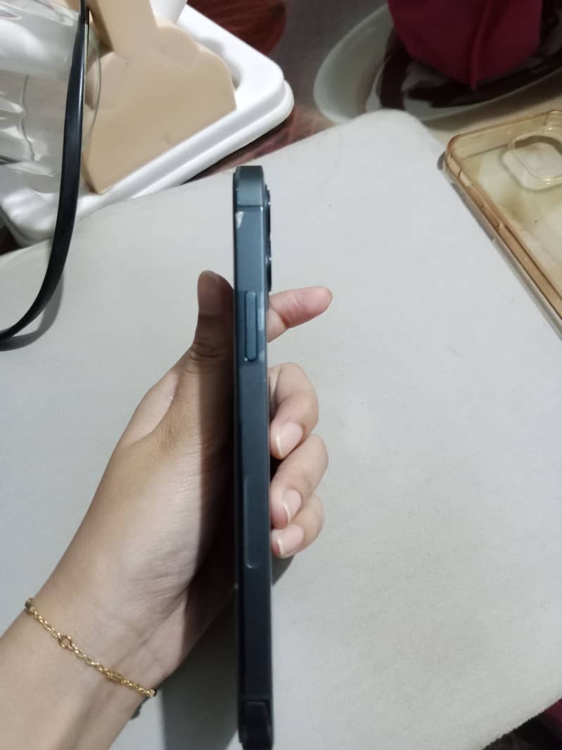 Apple iPhone 12 Pro 4
