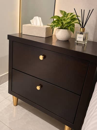 Bed set with side table mocca color