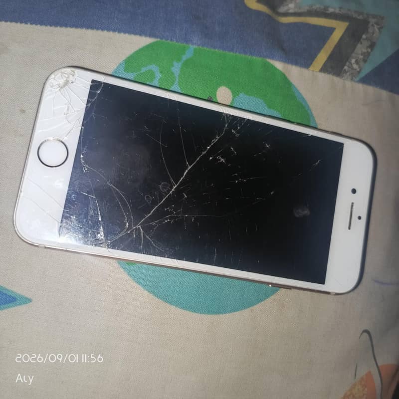 Apple iPhone 8 3