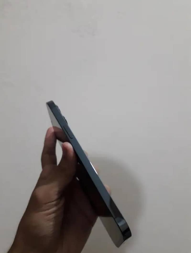 Apple iPhone 12 Pro Max 3