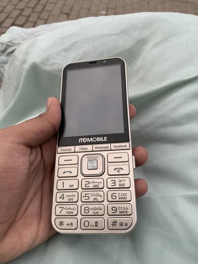 Me Mobile 4G Pro