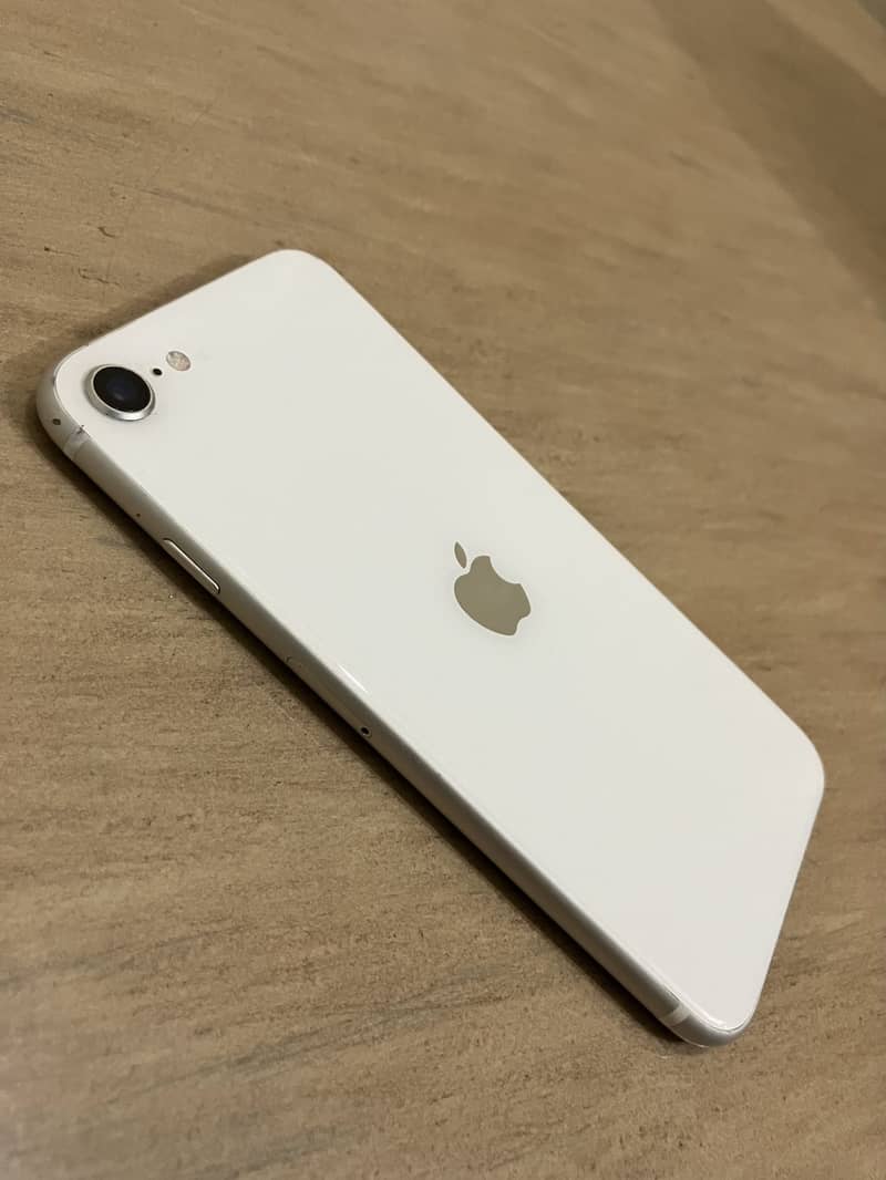 Apple iPhone SE 0