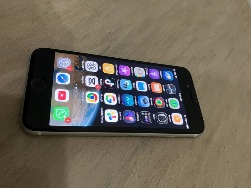 Apple iPhone SE 3