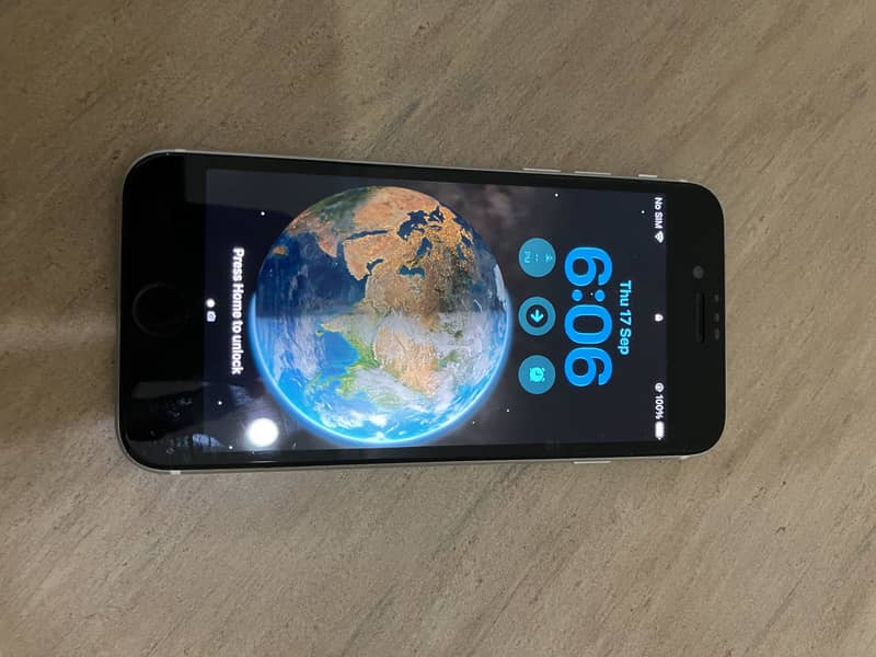 Apple iPhone SE 4