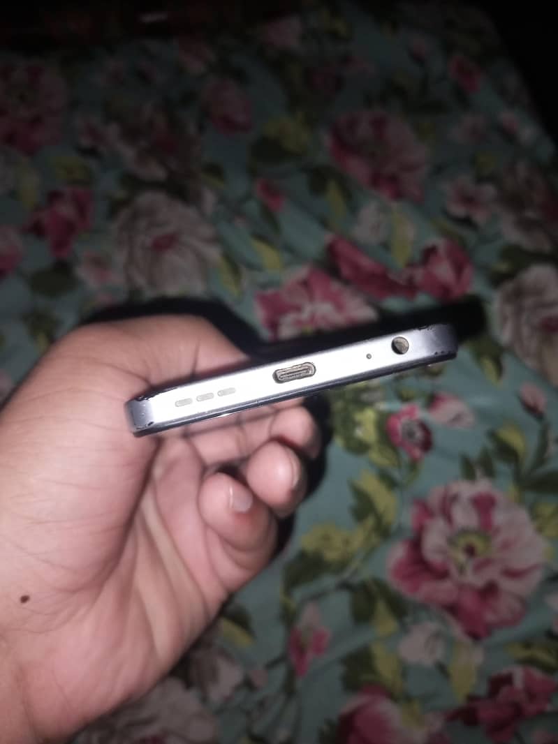 Tecno Spark 2 3