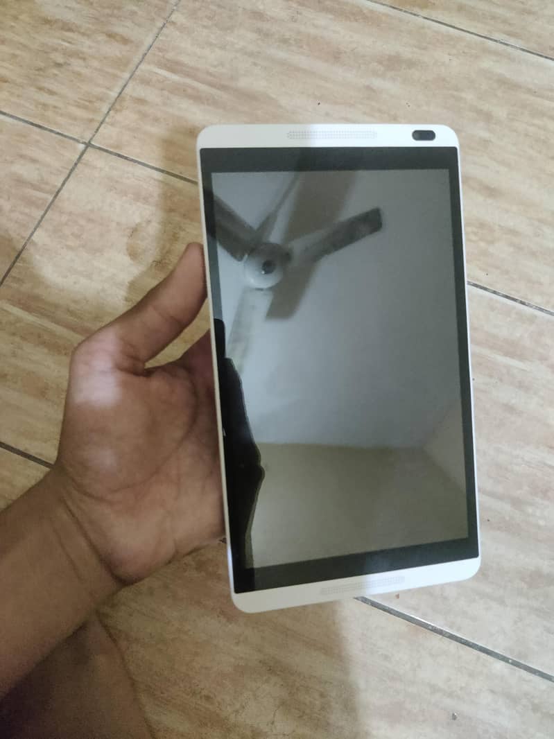 Docomo tablet 5