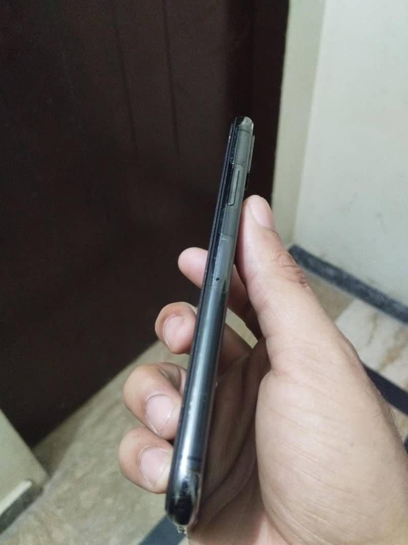 Apple iPhone X 2