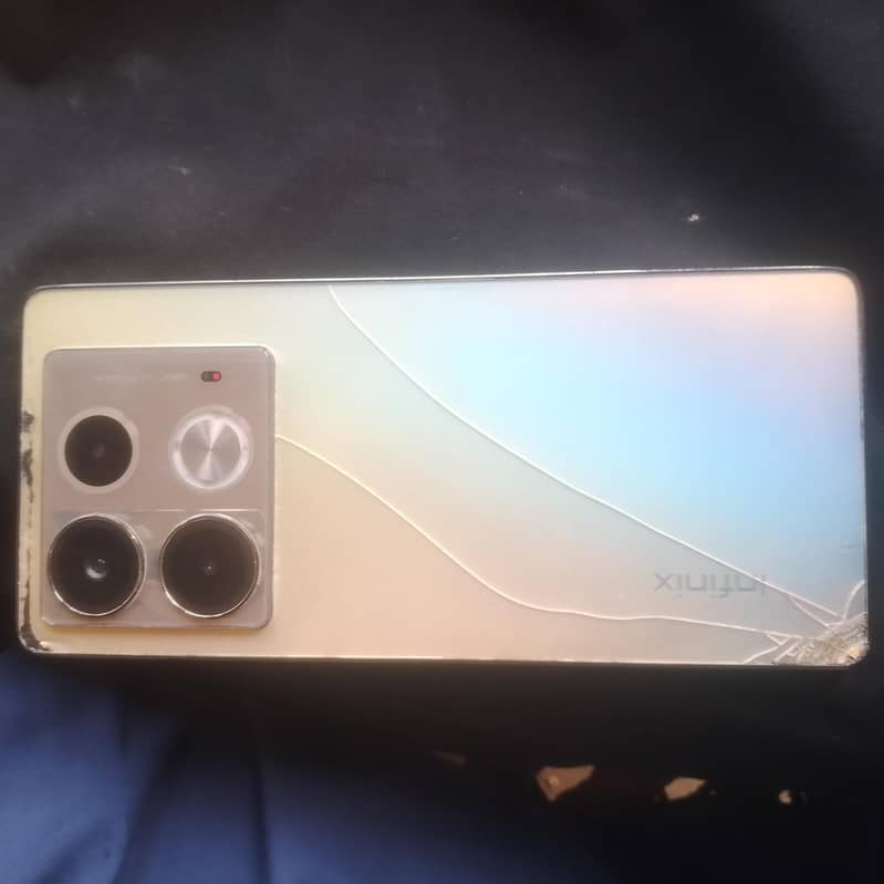 Infinix Note 40 0