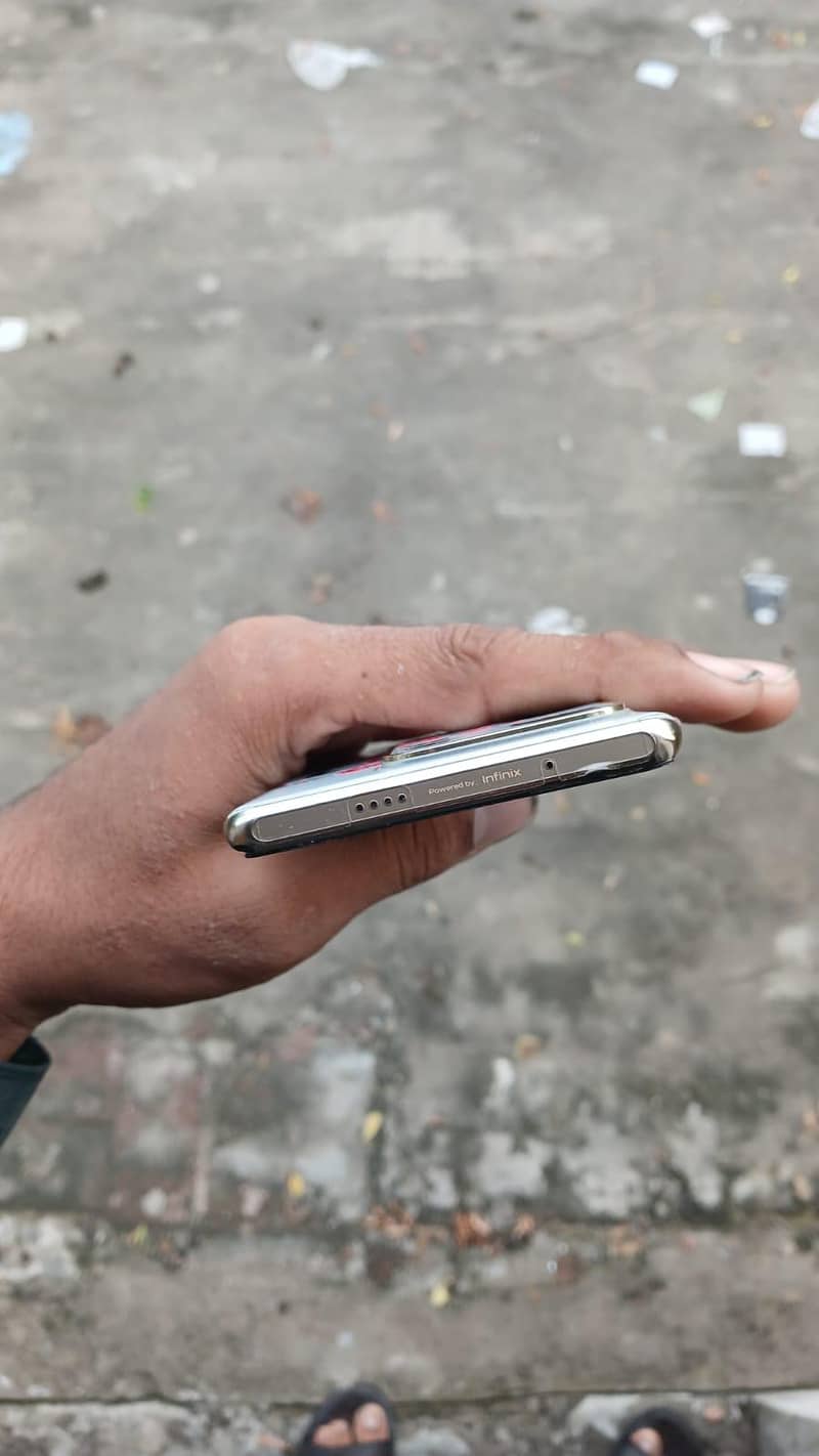 Infinix Zero 30 2