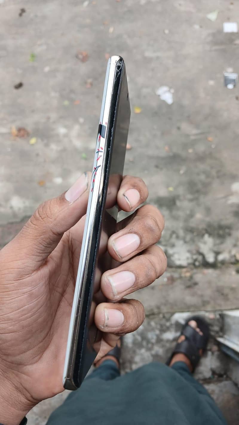 Infinix Zero 30 4