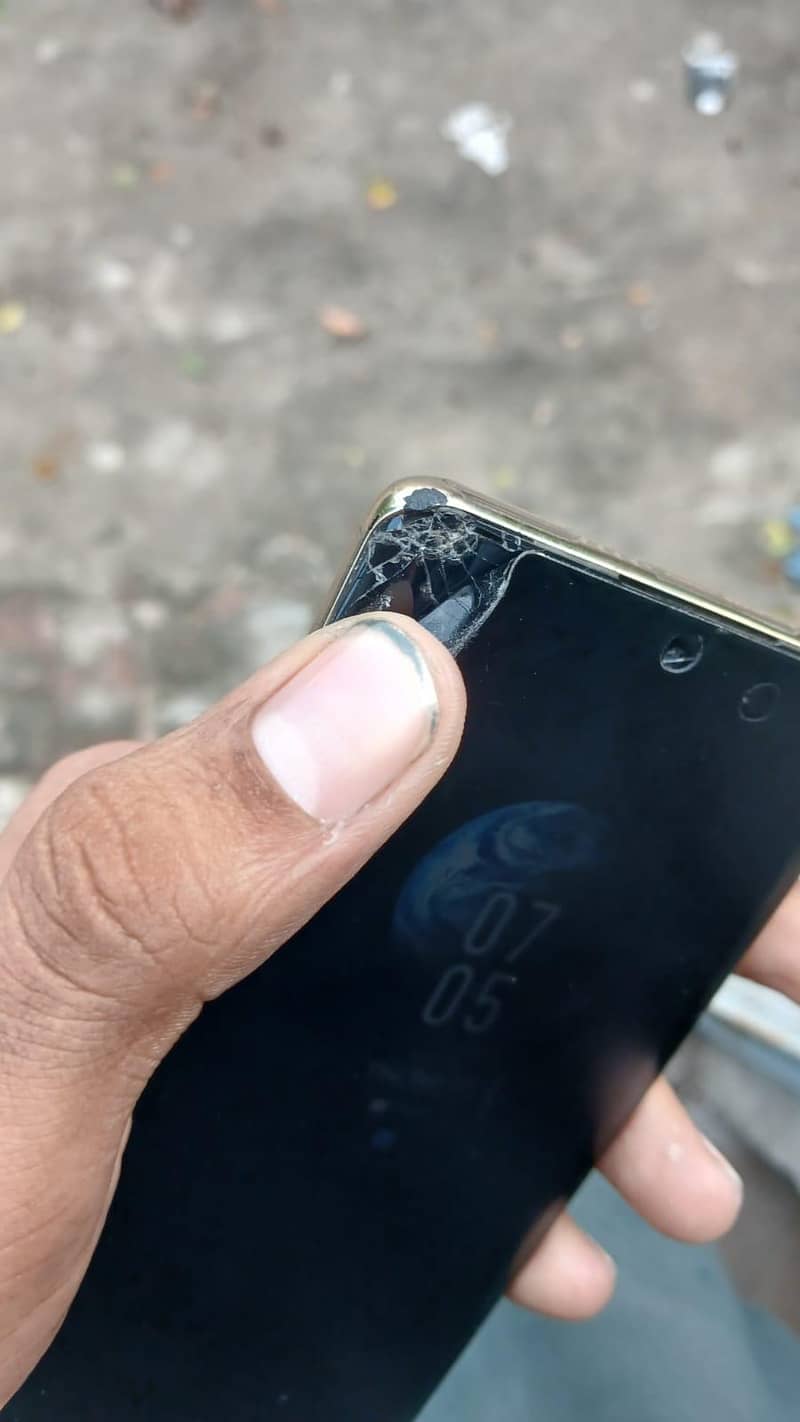 Infinix Zero 30 6