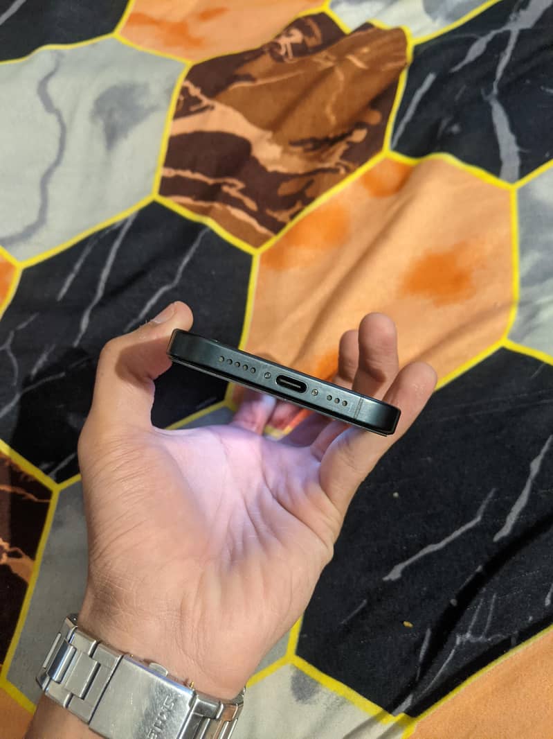 iPhone 15 Pro with box 5