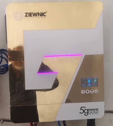 4.5 KW PV5500Ziewnic Hybrid Solar invertor 5th g premium  gold series