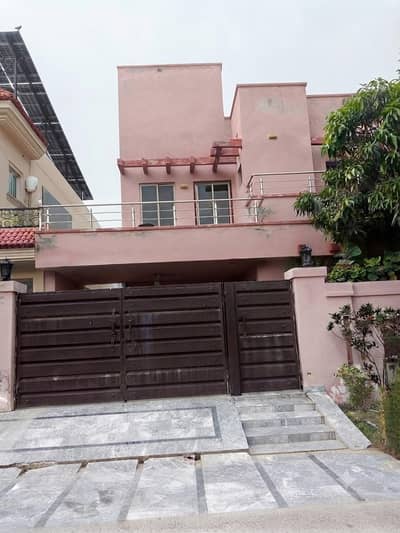 10 Marla House For Sale In Paragon City Lahore