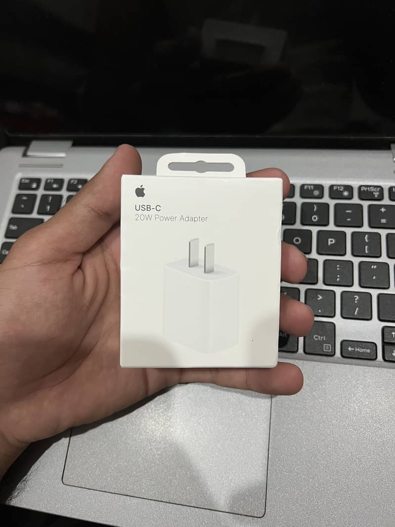 Iphone adapter original 0