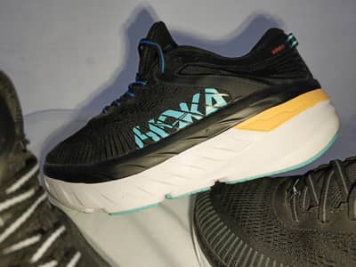Brandeds shoes available  adidas hoka nike