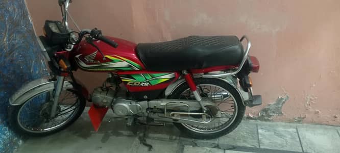 Honda CD70 2022
