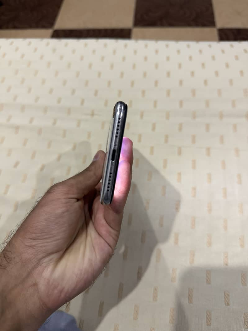 Apple iPhone X 1