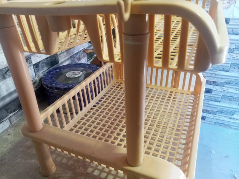 plates rack plastic 1