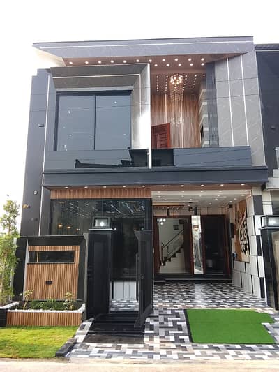 Brand New 5 Marla Luxury House For Sale In Executive Block, Park View City Lahore